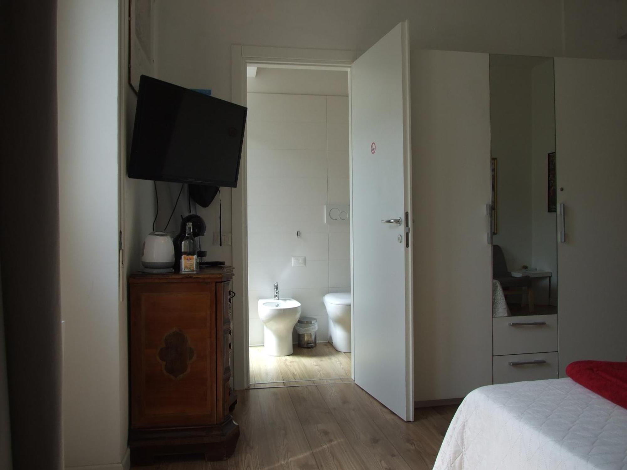 B&B Leo Кальяри Экстерьер фото
